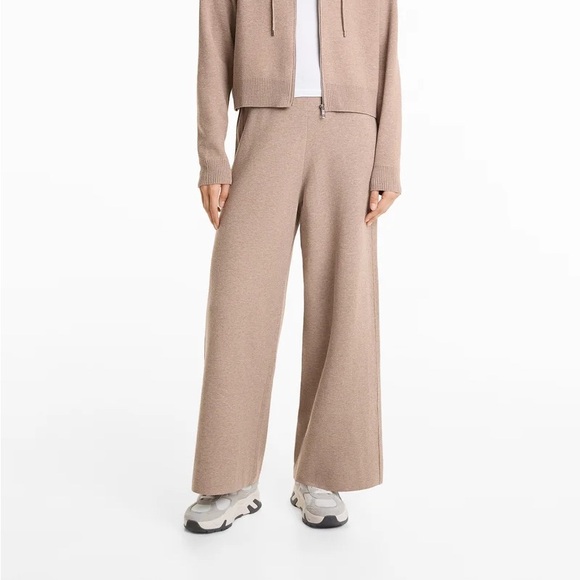 Oysho Wide Leg Tan Knit Pants - Picture 1 of 3